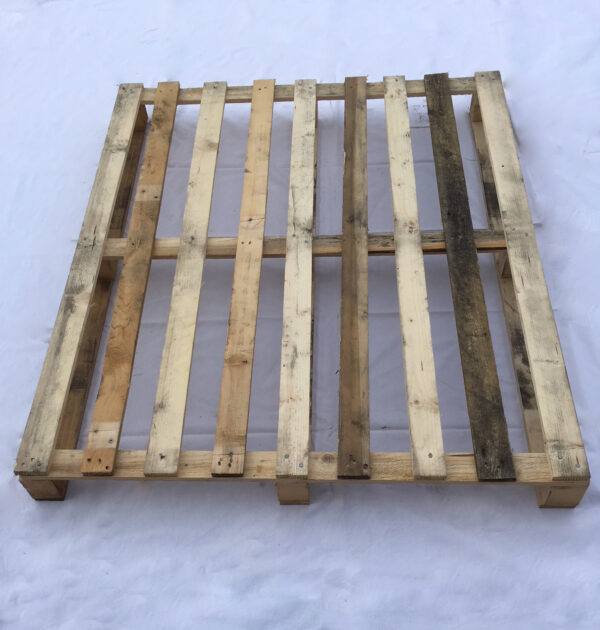 Pallet 1000x1200 usato